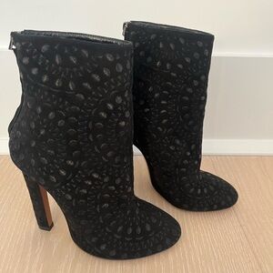 Alaïa / alaia black suede ankle boots!